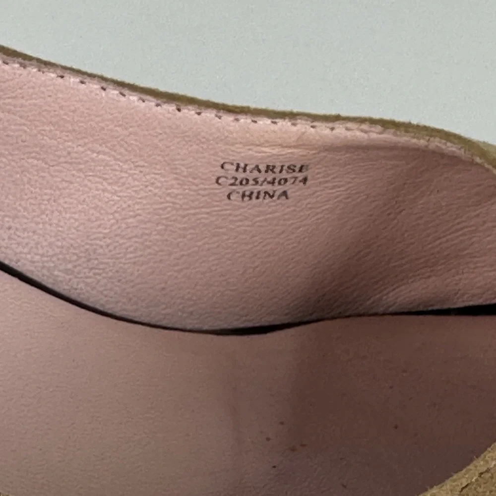 Taryn Rose Womens 7.5 M Chari Suede Leather Pump Patent Heel Beige Tan Round Toe